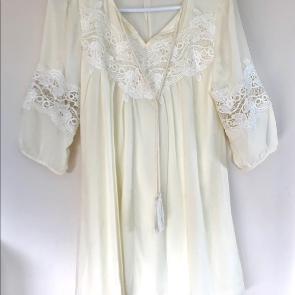 White Silk And Lace Dress - Picture 4 of 4